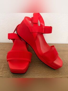 ROAM Red Platform Wedge Sandals